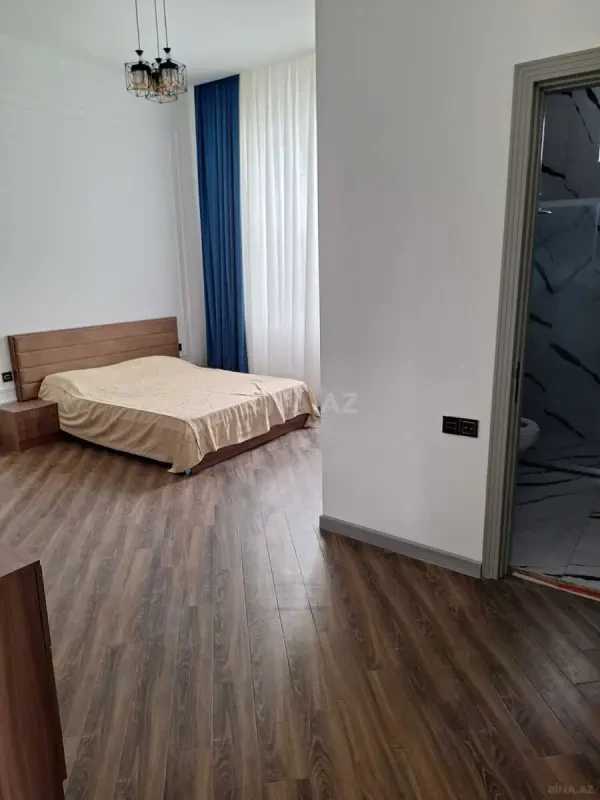 Satılır 4 otaqlı həyət evi 190 m²