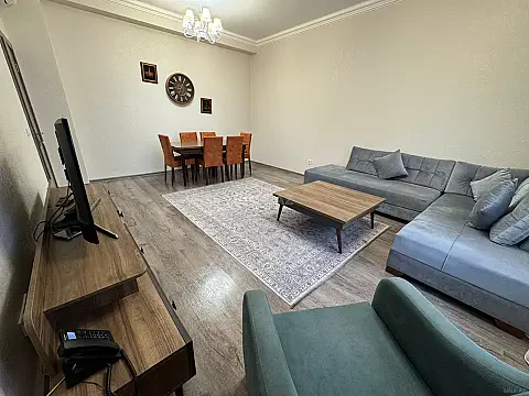 Kirayə verilir 3 otaqlı mənzil 120 m² — Bakı 3 otaq 120.00 m²