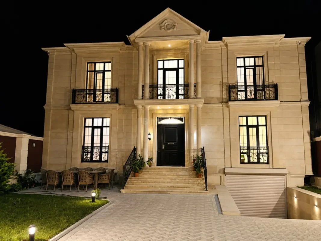 Satılır 6 otaqlı həyət evi 500 m²