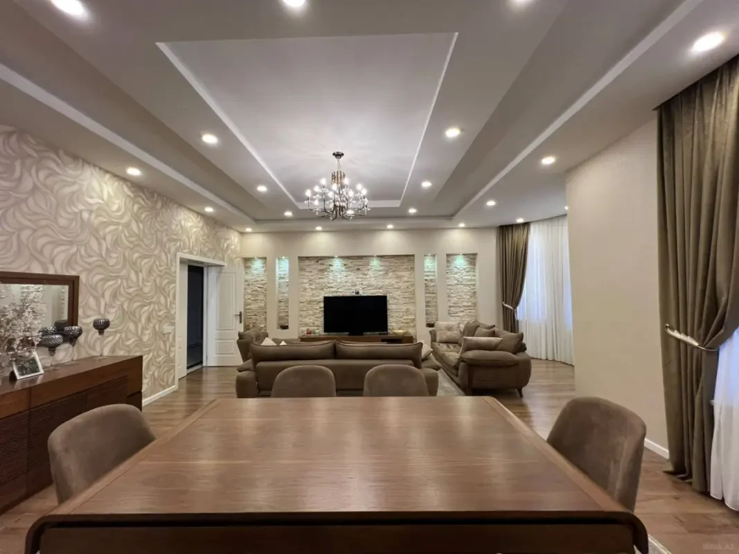 Kirayə verilir 6 otaqlı həyət evi 360 m²