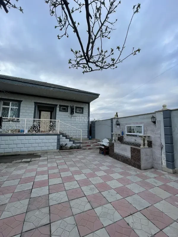 Satılır 4 otaqlı həyət evi 120 m²