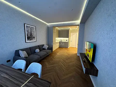 Kirayə verilir 3 otaqlı mənzil 100 m² — Bakı, Nizami 3 otaq 100.00 m²