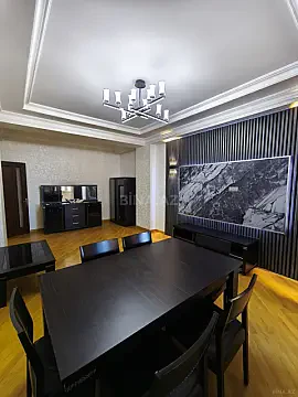 Satılır 3 otaqlı mənzil 132 m² — Bakı, Əhmədli 3 otaq 132.00 m²