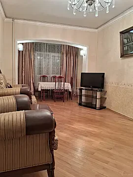 Kirayə verilir 3 otaqlı mənzil 90 m² — Bakı 3 otaq 90.00 m²