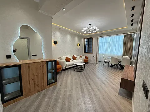 Satılır 2 otaqlı mənzil 83 m² — Bakı, Həzi Aslanov qəs. 2 otaq 83.00 m²