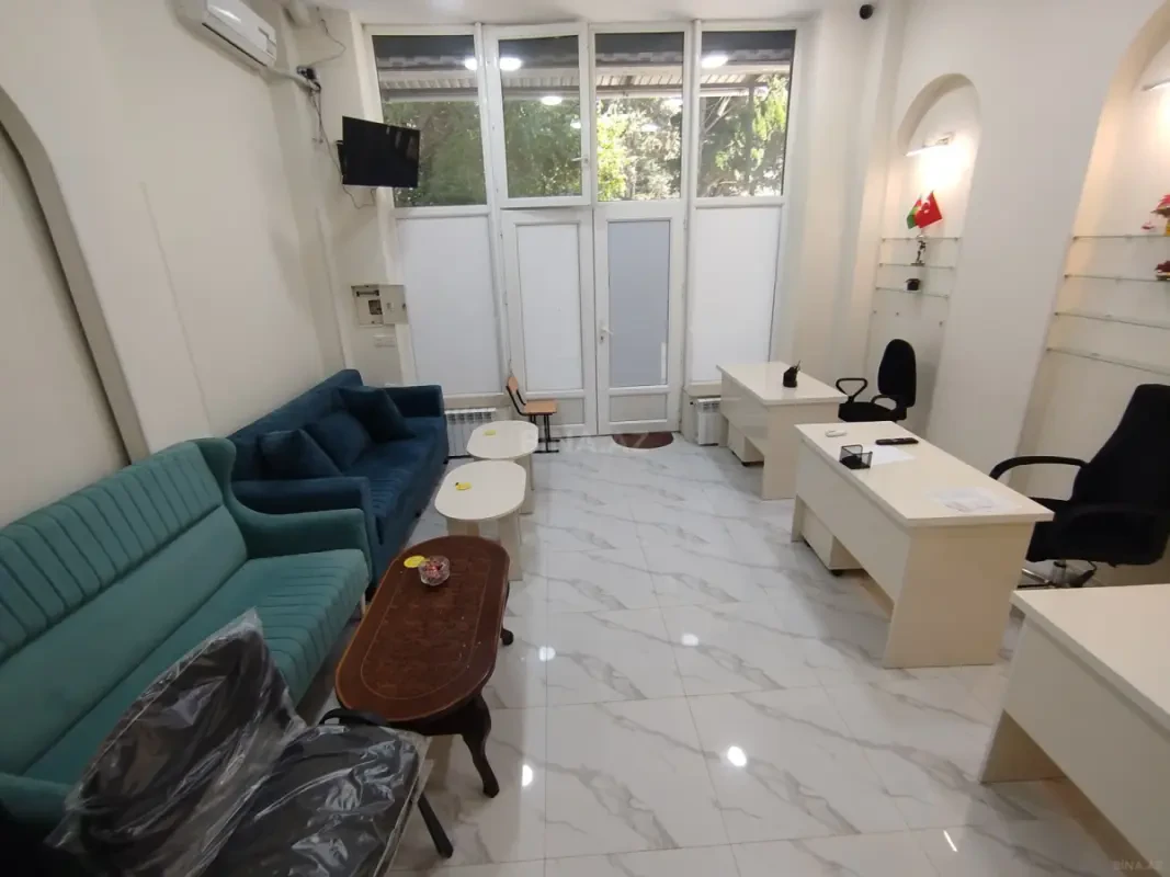 Kirayə verilir 1 otaqlı ofis 50 m²