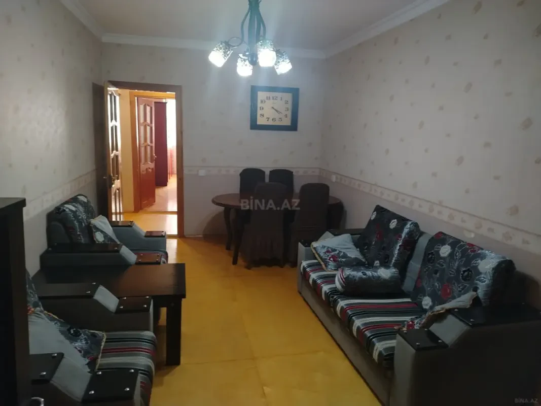 Kirayə verilir 2 otaqlı mənzil 65 m²
