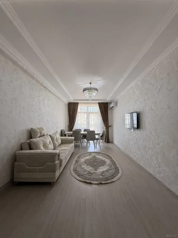 Kirayə verilir 2 otaqlı mənzil 78 m²