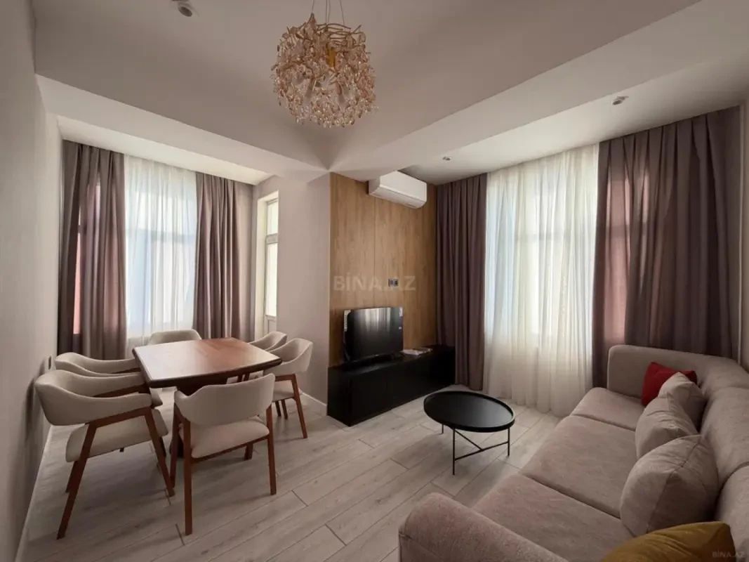 Kirayə verilir 3 otaqlı mənzil 120 m²
