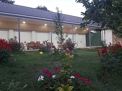 Kirayə verilir 4 otaqlı həyət evi 135 m² — Qəbələ 4 otaq 135.00 m²