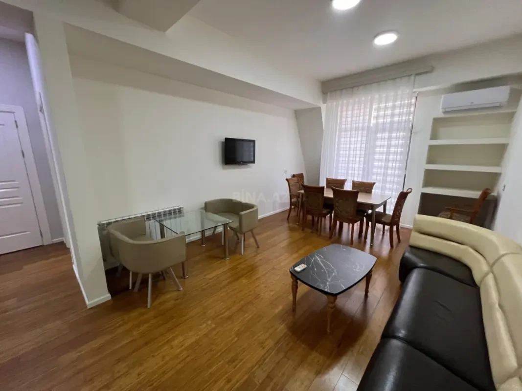 Kirayə verilir 3 otaqlı mənzil 120 m²