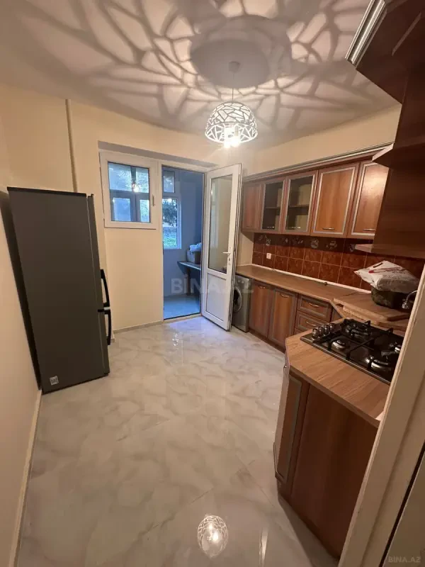 Kirayə verilir 2 otaqlı mənzil 65 m²