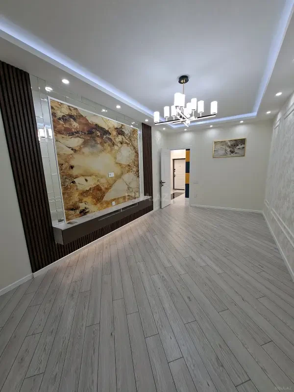 Satılır 2 otaqlı mənzil 95 m²