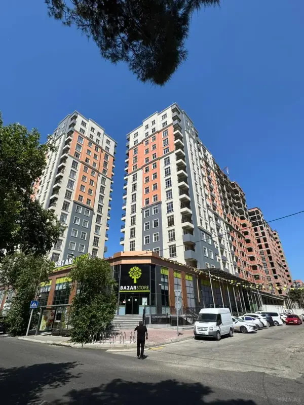 Satılır 4 otaqlı mənzil 119 m²