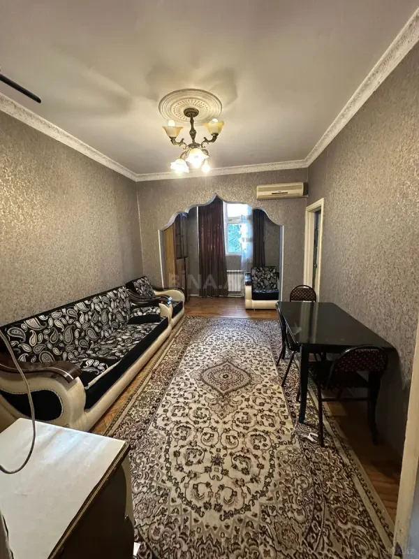 Kirayə verilir 2 otaqlı mənzil 45 m²