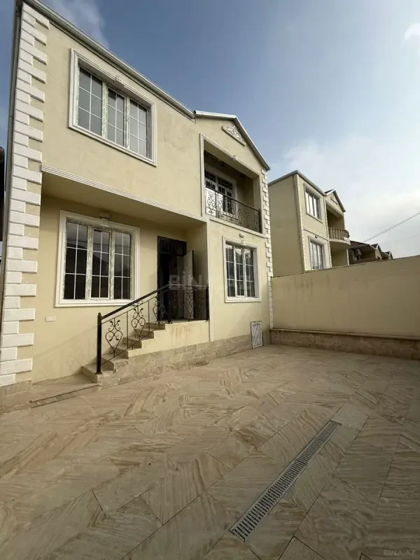 Satılır 4 otaqlı həyət evi 150 m²