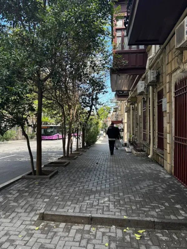 Kirayə verilir 3 otaqlı ofis 110 m²