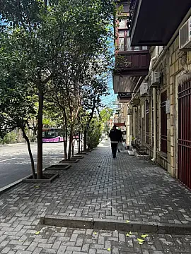 Kirayə verilir 3 otaqlı ofis 110 m² — Bakı 3 otaq 110.00 m²