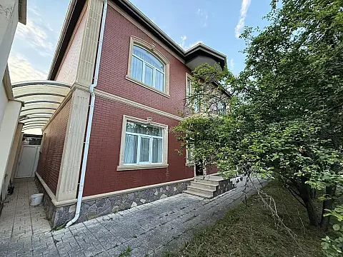 Kirayə verilir 6 otaqlı həyət evi 200 m² — Quba 6 otaq 200.00 m²