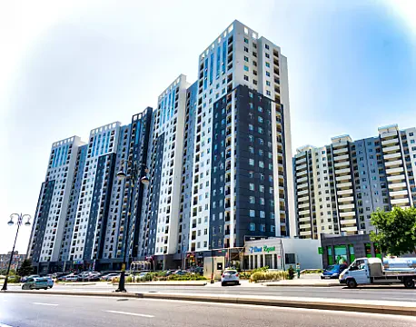 Kirayə verilir 3 otaqlı mənzil 130 m² — Bakı, Həzi Aslanov qəs. 3 otaq 130.00 m²