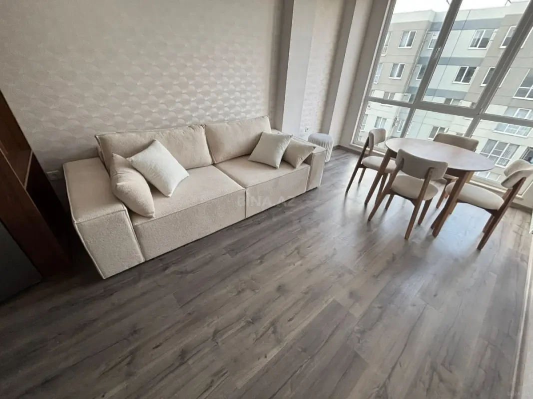 Kirayə verilir 2 otaqlı mənzil 48 m²