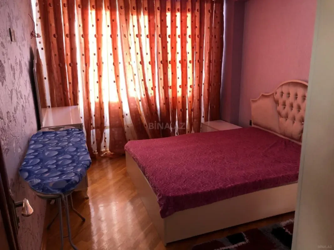 Kirayə verilir 2 otaqlı mənzil 75 m²