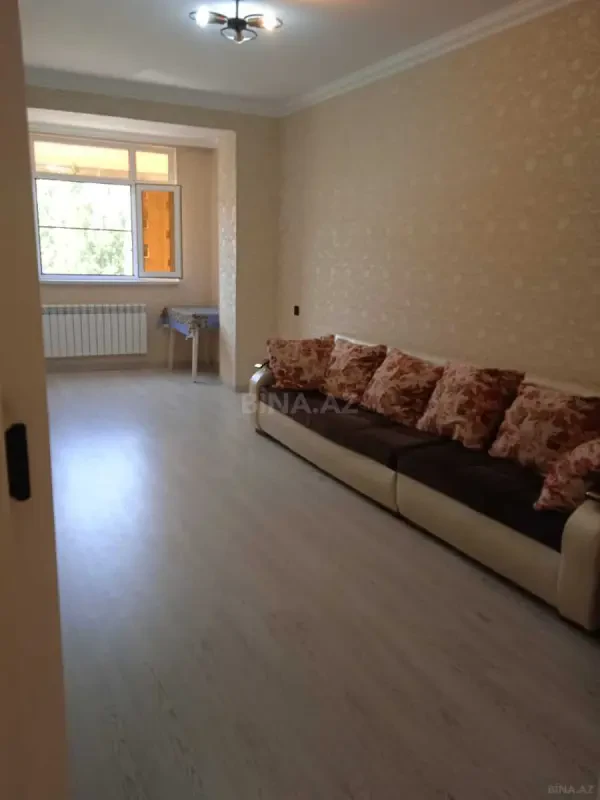 Kirayə verilir 2 otaqlı mənzil 150 m²