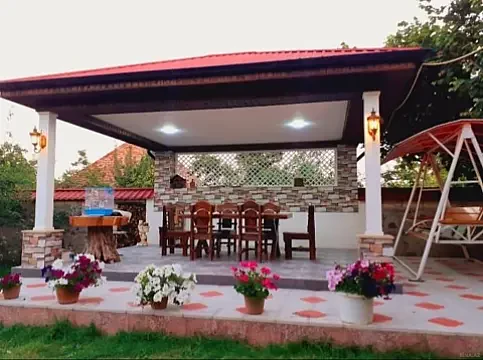 Kirayə verilir 3 otaqlı həyət evi 100 m² — Qəbələ 3 otaq 100.00 m²