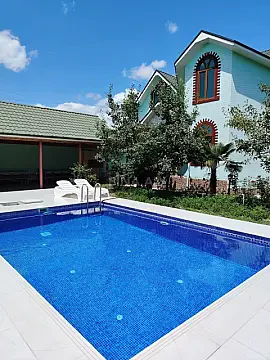 Kirayə verilir 2 otaqlı həyət evi 90 m² — Qəbələ 2 otaq 90.00 m²