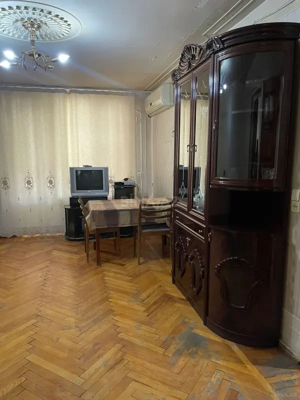 Kirayə verilir 2 otaqlı mənzil 45 m²
