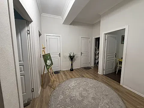 Satılır 4 otaqlı mənzil 115 m² — Bakı, İnşaatçılar 4 otaq 115.00 m²