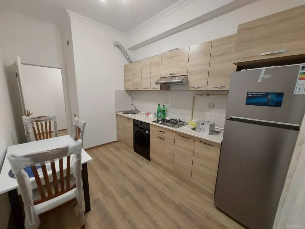 Kirayə verilir 2 otaqlı mənzil 66 m²
