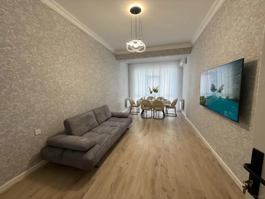 Kirayə verilir 2 otaqlı mənzil 76 m²