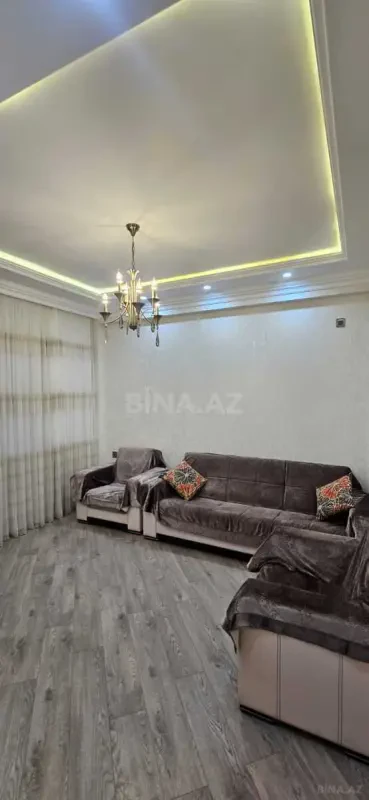 Kirayə verilir 2 otaqlı mənzil 77 m²