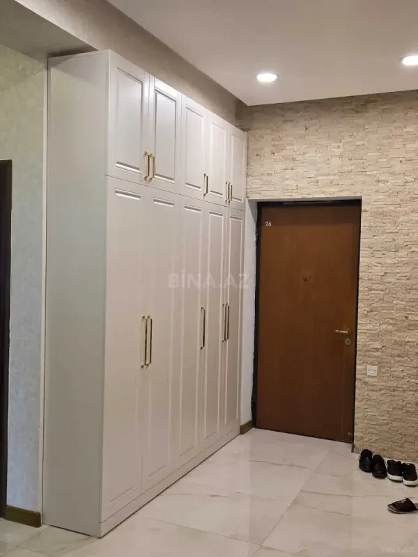 Kirayə verilir 3 otaqlı mənzil 120 m²