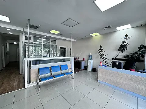 Kirayə verilir obyekt 500 m² — Bakı, İnşaatçılar 500.00 m²