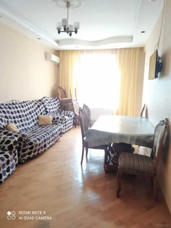 Kirayə verilir 2 otaqlı mənzil 63 m²