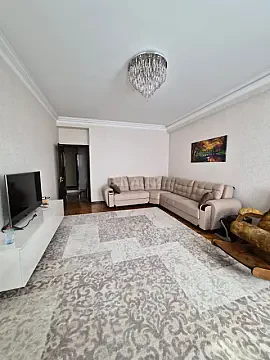 Satılır 3 otaqlı mənzil 100 m² — Bakı, Memar Əcəmi yanı 3 otaq 100.00 m²