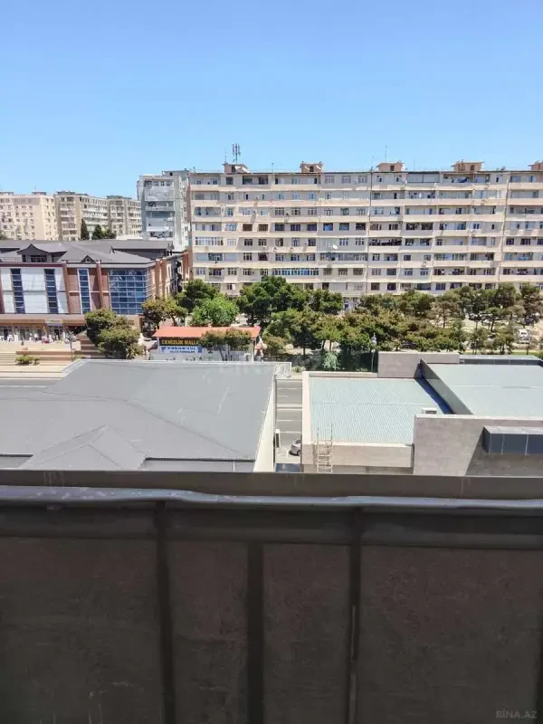 Kirayə verilir 5 otaqlı mənzil 102 m²