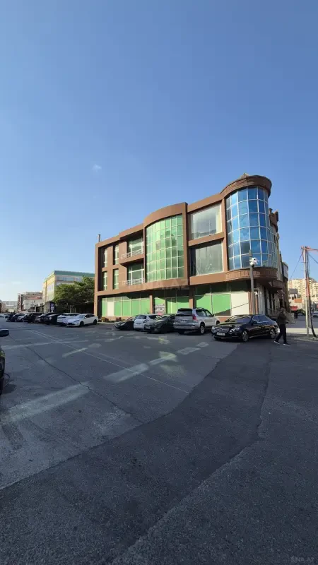 Kirayə verilir obyekt 2000 m²