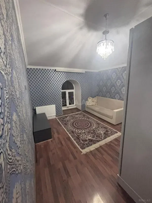 Kirayə verilir 2 otaqlı mənzil 125 m²