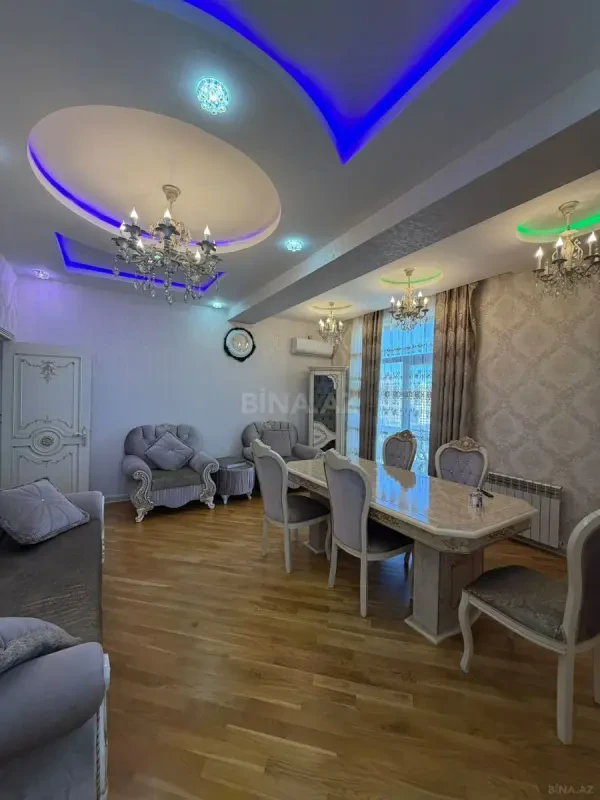 Kirayə verilir 3 otaqlı mənzil 110 m²