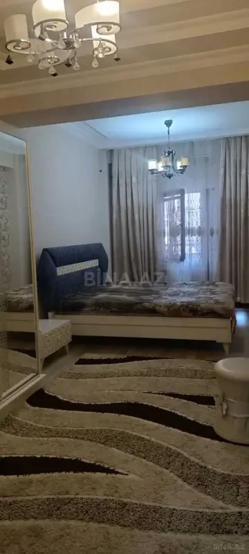 Kirayə verilir 2 otaqlı mənzil 72 m²