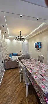 Kirayə verilir 3 otaqlı mənzil 120 m² — Bakı, Memar Əcəmi yanı 3 otaq 120.00 m²