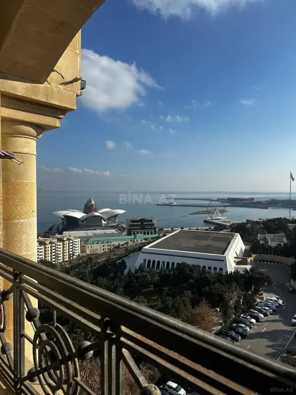 Kirayə verilir 2 otaqlı mənzil 75 m²