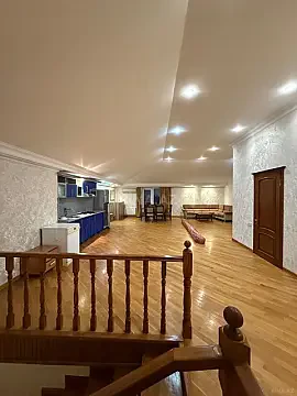 Kirayə verilir 5 otaqlı mənzil 300 m² — Bakı 5 otaq 300.00 m²