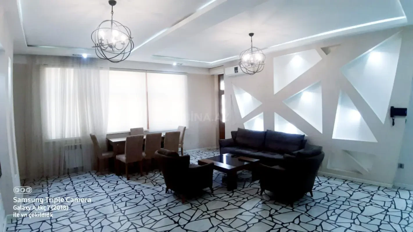 Kirayə verilir 3 otaqlı mənzil 105 m²