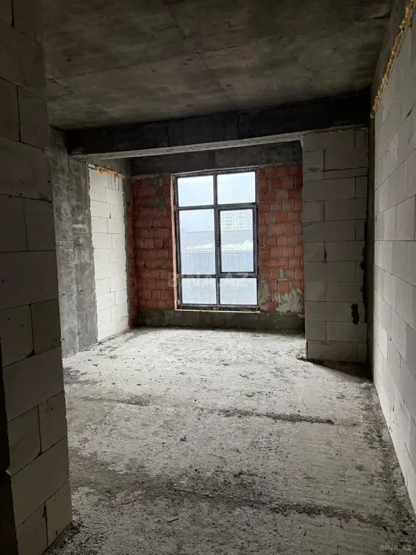 Satılır 3 otaqlı mənzil 86 m²