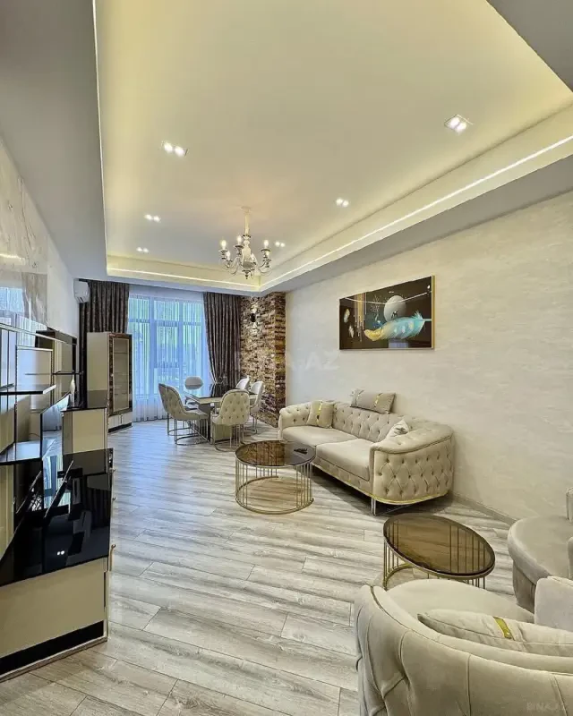 Kirayə verilir 2 otaqlı mənzil 117 m²