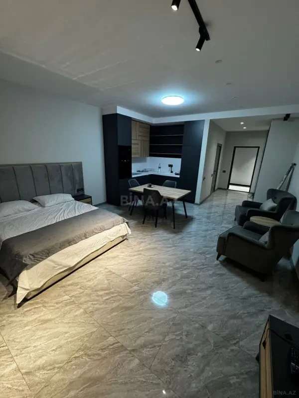 Satılır 1 otaqlı mənzil 60 m²